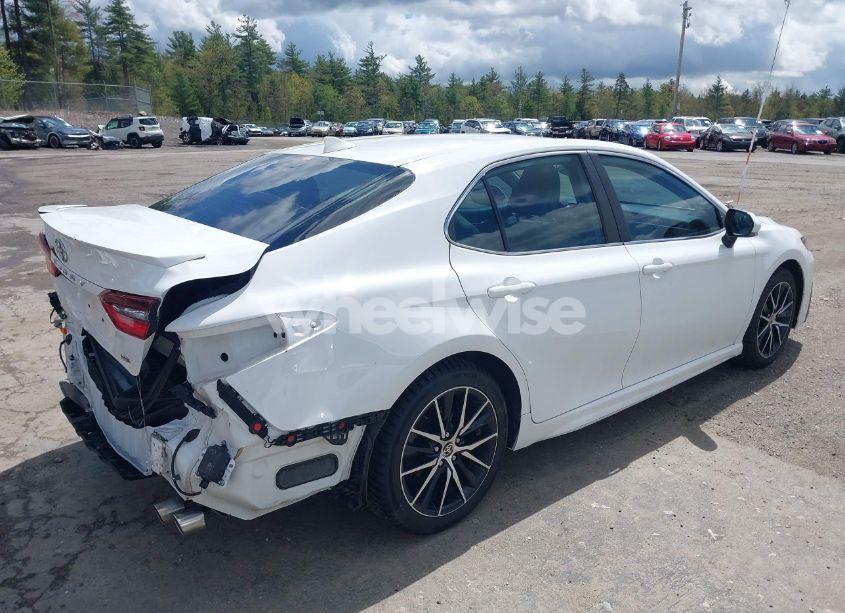 Photo 4 of 2021 Toyota Camry SE (VIN 4T1G11AK9MU553192)