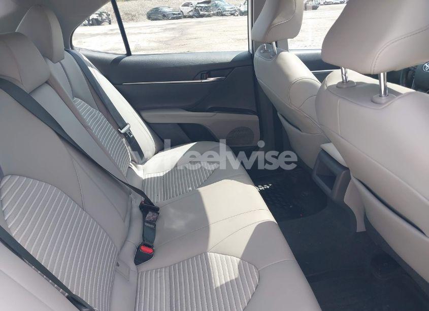 Photo 8 of 2021 Toyota Camry SE (VIN 4T1G11AK9MU553192)