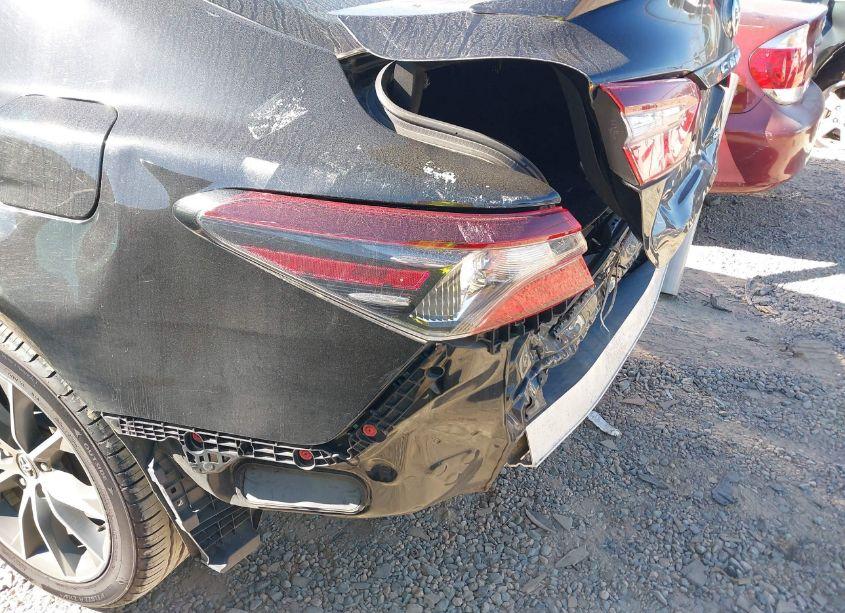 Photo 18 of 2021 Toyota Camry SE (VIN 4T1G11AK9MU560997)