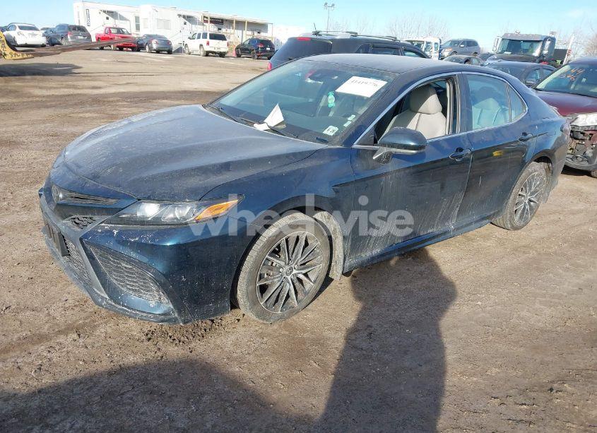 Photo 2 of 2021 Toyota Camry SE (VIN 4T1G11AK9MU595524)