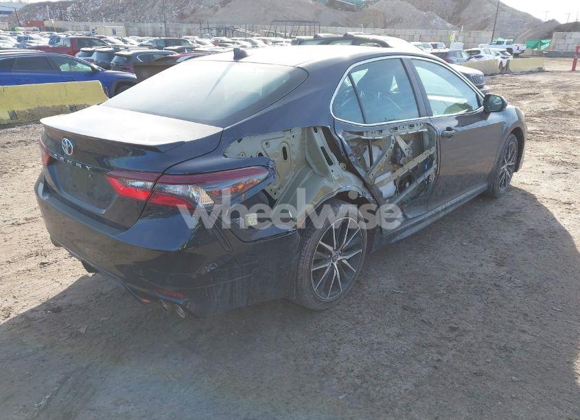 Photo 4 of 2021 Toyota Camry SE (VIN 4T1G11AK9MU595524)