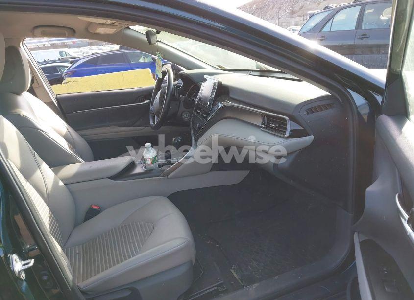 Photo 5 of 2021 Toyota Camry SE (VIN 4T1G11AK9MU595524)