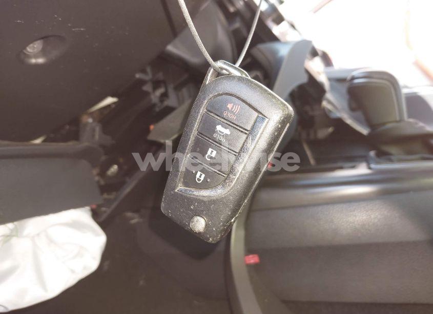 Photo 11 of 2021 Toyota Camry SE (VIN 4T1G11AK9MU597533)