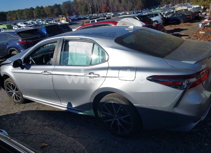 Photo 14 of 2021 Toyota Camry SE (VIN 4T1G11AK9MU597533)