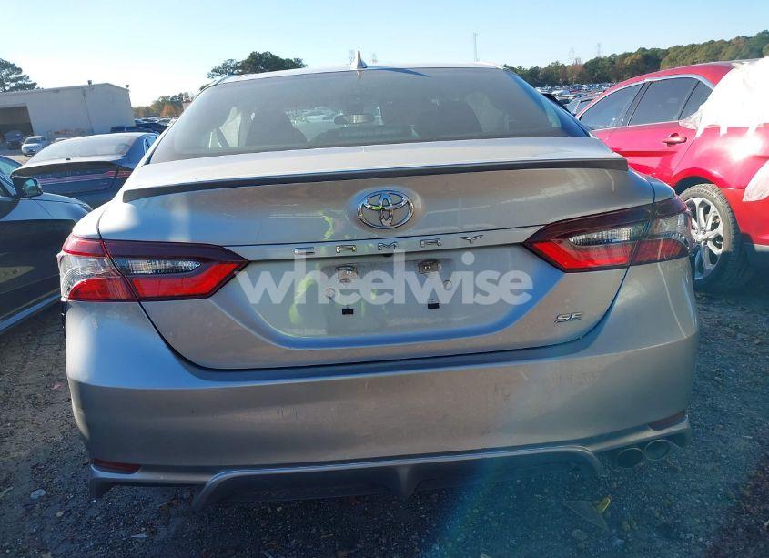 Photo 16 of 2021 Toyota Camry SE (VIN 4T1G11AK9MU597533)