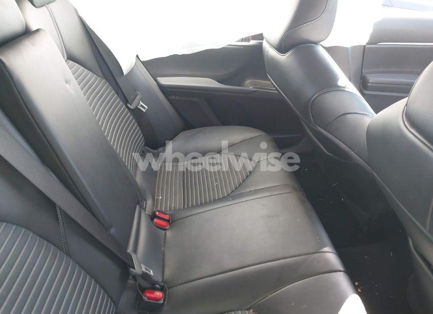 Photo 8 of 2021 Toyota Camry SE (VIN 4T1G11AK9MU597533)