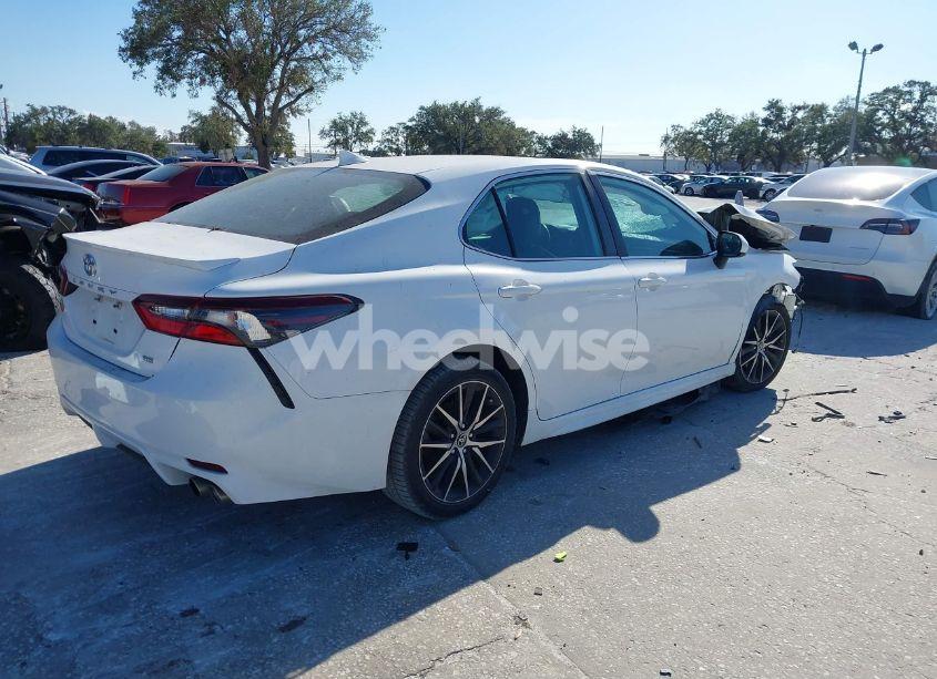 Photo 4 of 2021 Toyota Camry SE (VIN 4T1G11AK9MU598441)