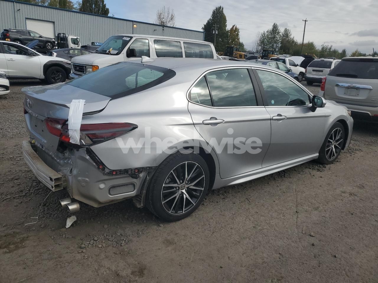 Photo 3 of 2021 TOYOTA CAMRY SE (VIN 4T1G11AK9MU604125)