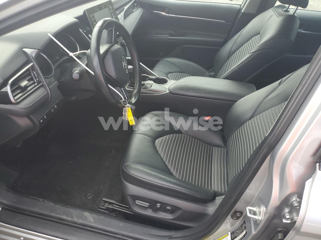 Photo 7 of 2021 TOYOTA CAMRY SE (VIN 4T1G11AK9MU604125)