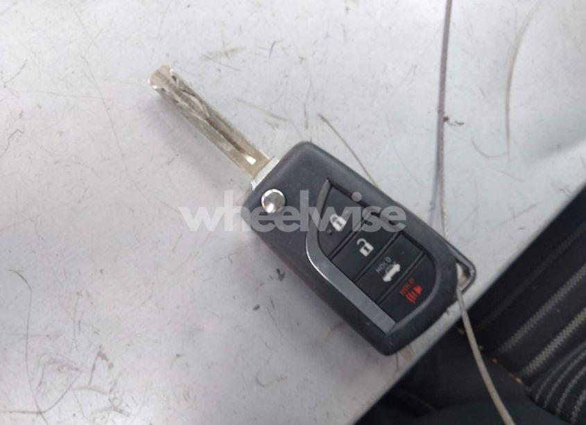 Photo 11 of 2021 Toyota Camry SE (VIN 4T1G11AK9MU613424)