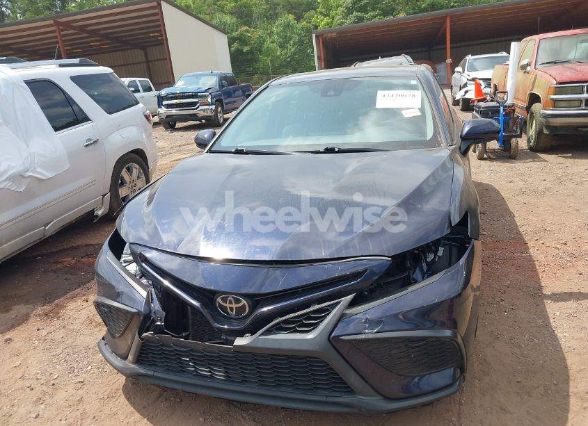 Photo 12 of 2021 Toyota Camry SE (VIN 4T1G11AK9MU613424)
