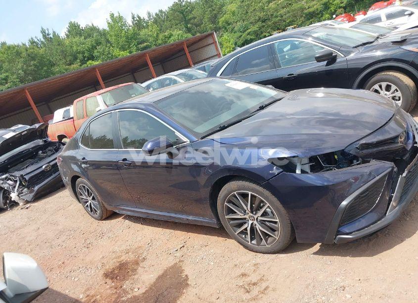 Photo 13 of 2021 Toyota Camry SE (VIN 4T1G11AK9MU613424)