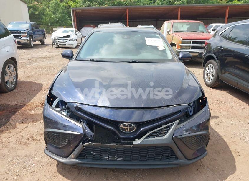Photo 6 of 2021 Toyota Camry SE (VIN 4T1G11AK9MU613424)