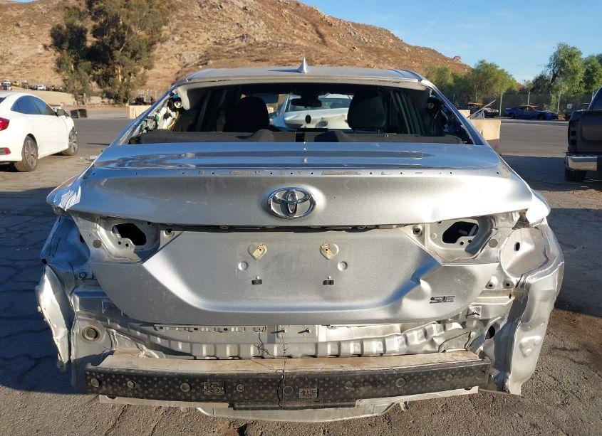 Photo 17 of 2022 Toyota Camry SE (VIN 4T1G11AK9NU017666)