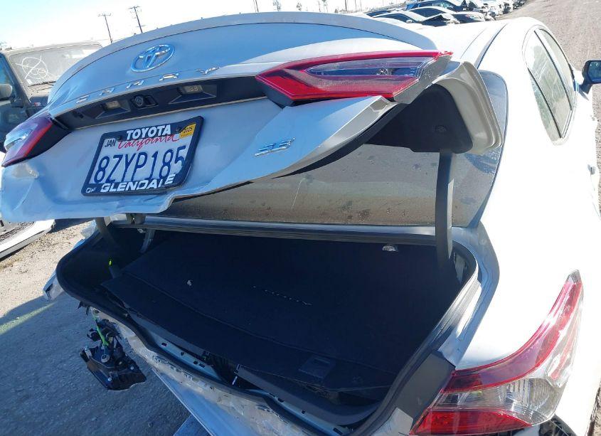 Photo 17 of 2022 Toyota Camry SE (VIN 4T1G11AK9NU021894)