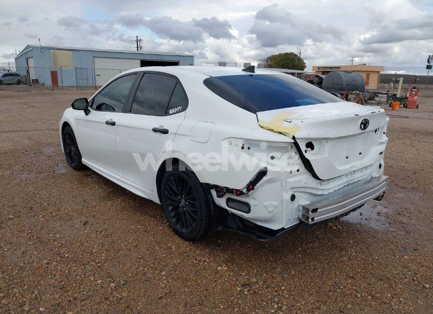 Photo 3 of 2022 Toyota Camry SE NIGHTSHADE EDITION (VIN 4T1G11AK9NU062249)