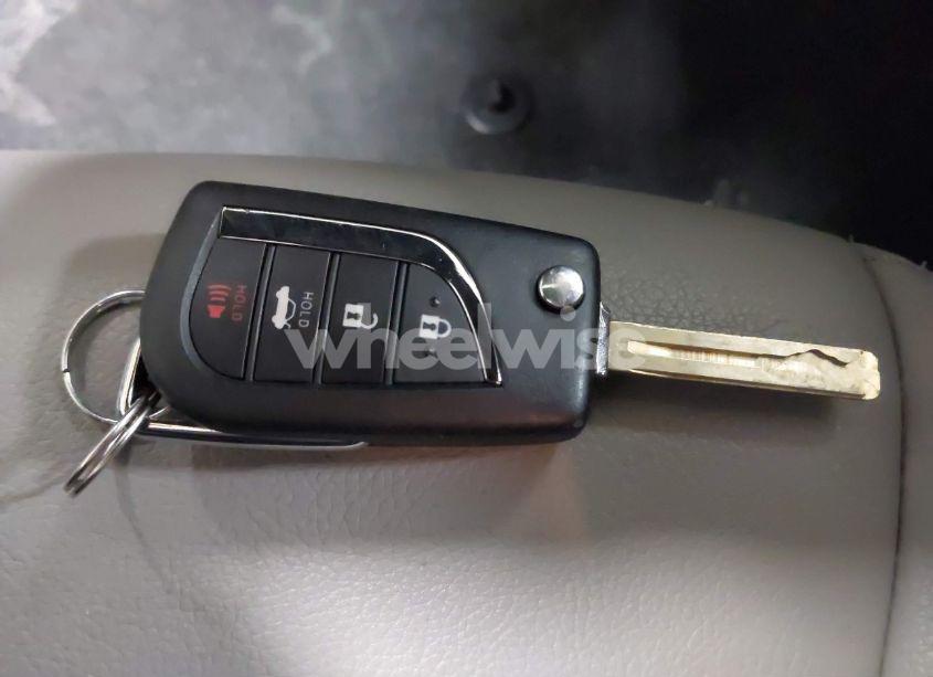 Photo 11 of 2022 Toyota Camry SE (VIN 4T1G11AK9NU074952)