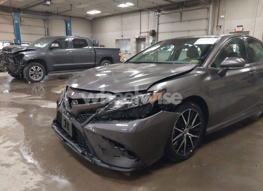 Photo 6 of 2022 Toyota Camry SE (VIN 4T1G11AK9NU074952)