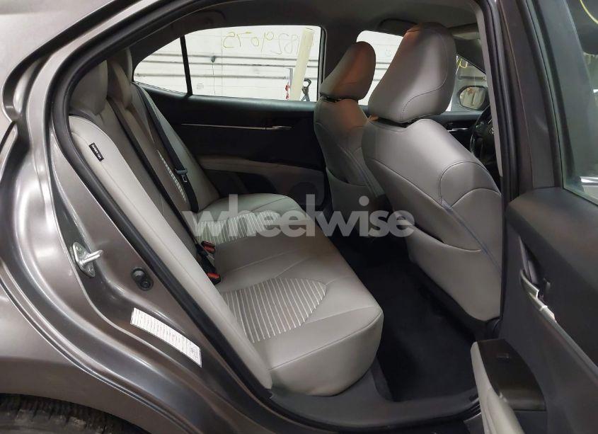 Photo 8 of 2022 Toyota Camry SE (VIN 4T1G11AK9NU074952)