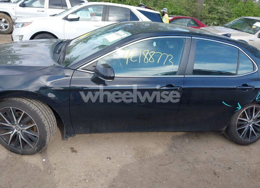 Photo 14 of 2022 Toyota Camry SE (VIN 4T1G11AK9NU622206)