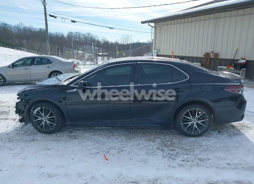 Photo 15 of 2022 Toyota Camry SE (VIN 4T1G11AK9NU622223)