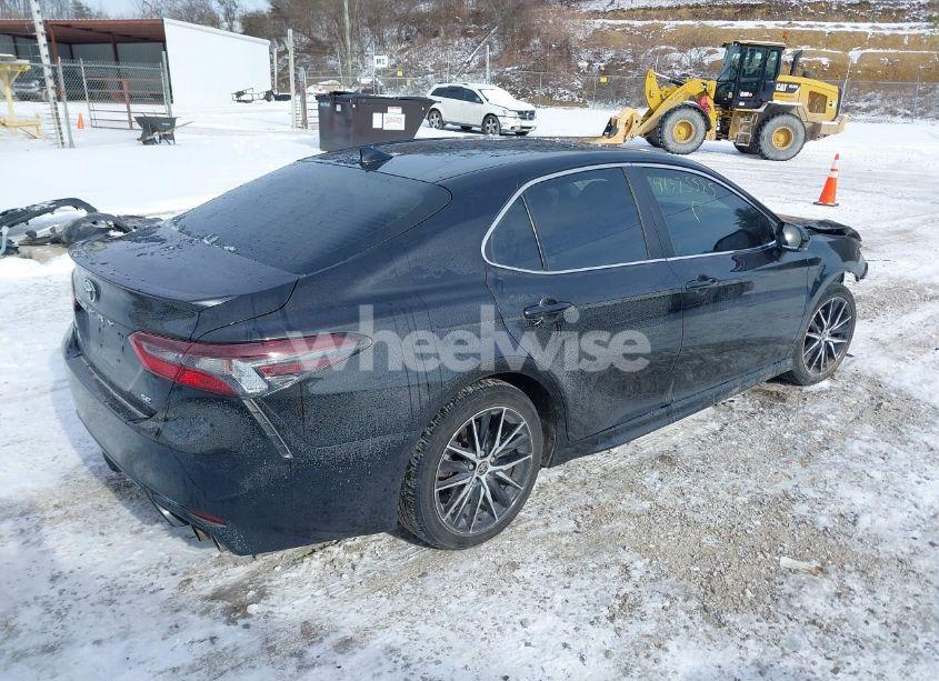Photo 4 of 2022 Toyota Camry SE (VIN 4T1G11AK9NU622223)