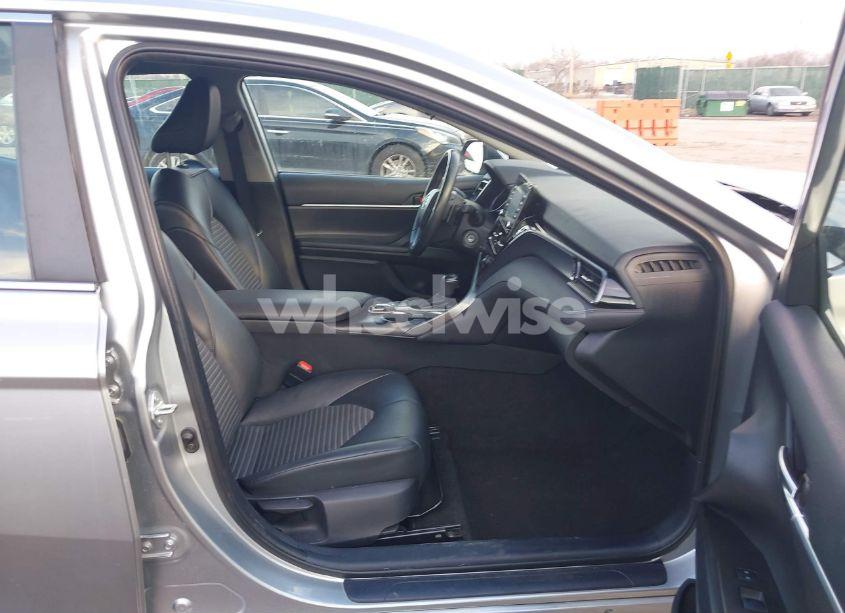 Photo 5 of 2022 Toyota Camry SE (VIN 4T1G11AK9NU640835)