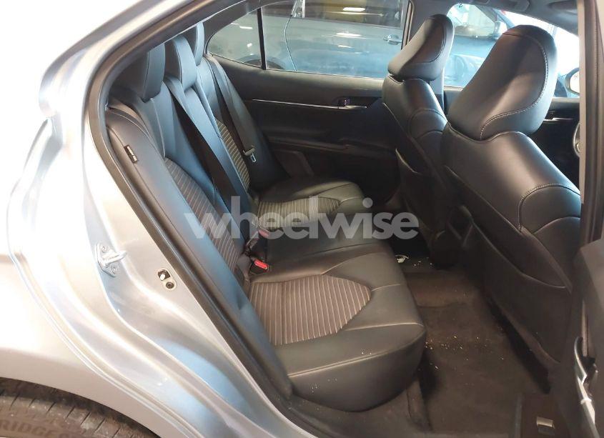 Photo 8 of 2022 Toyota Camry SE (VIN 4T1G11AK9NU686231)