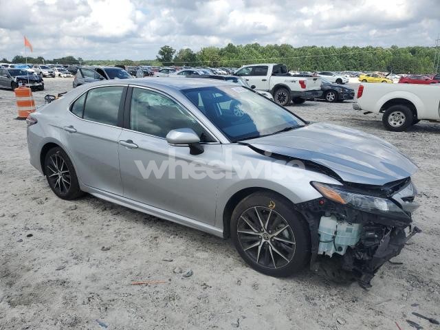 Photo 3 of 2022 TOYOTA CAMRY SE (VIN 4T1G11AK9NU711810)