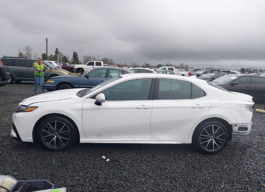 Photo 15 of 2023 Toyota Camry SE (VIN 4T1G11AK9PU119262)