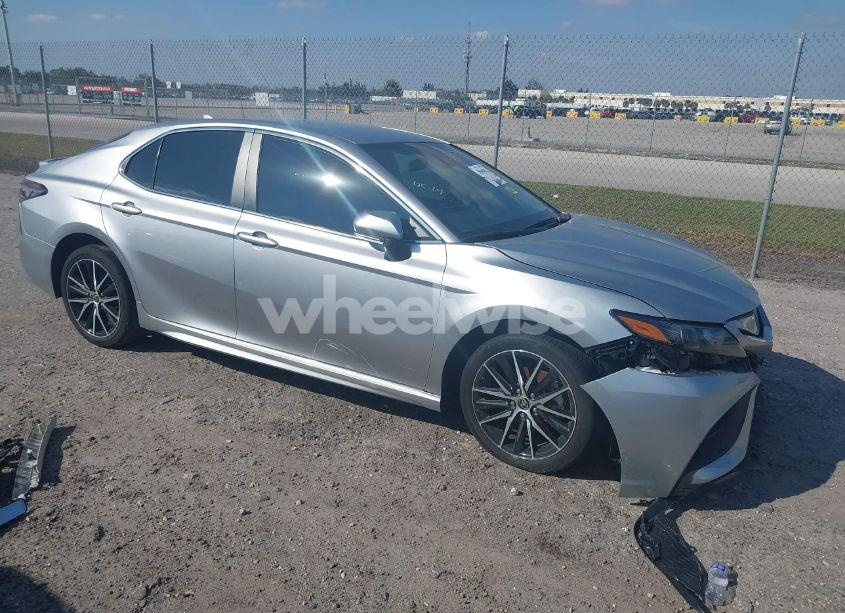 2023 Toyota Camry SE (VIN 4T1G11AK9PU766082) main photo