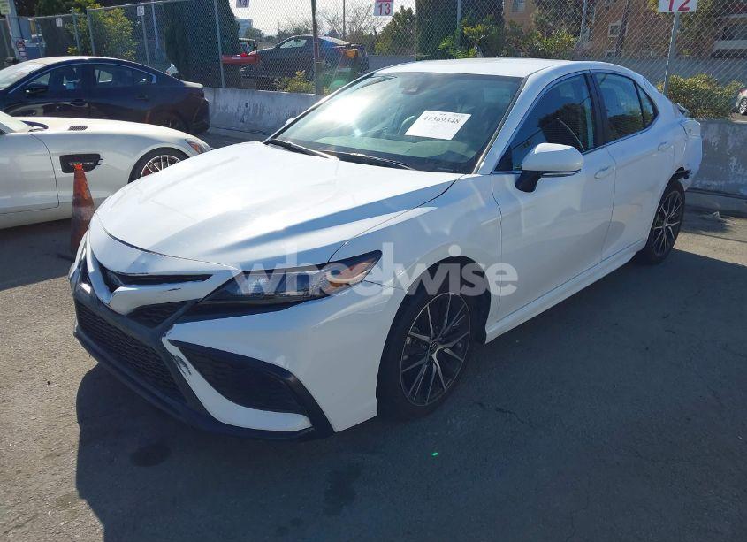Photo 2 of 2023 Toyota Camry SE (VIN 4T1G11AK9PU767507)