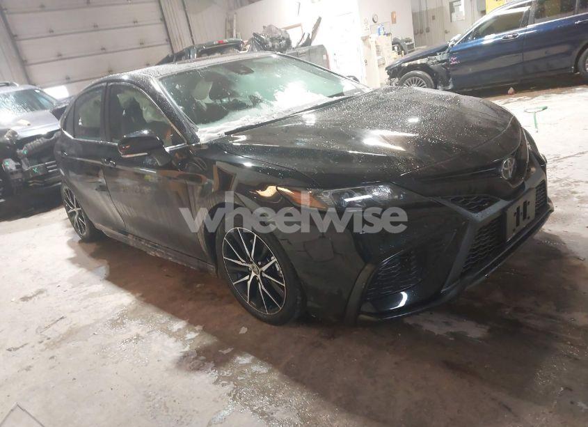 2023 Toyota Camry SE (VIN 4T1G11AK9PU816432) main photo