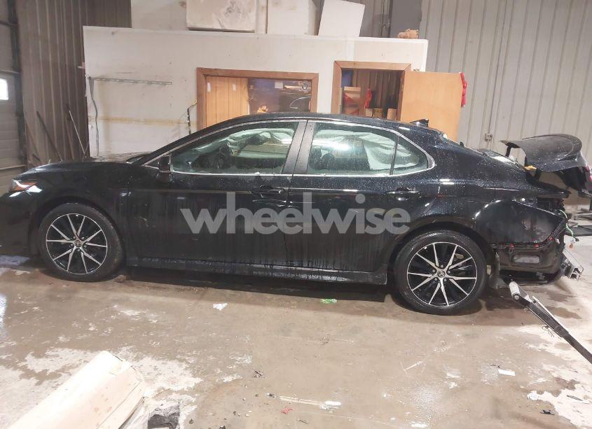 Photo 14 of 2023 Toyota Camry SE (VIN 4T1G11AK9PU816432)