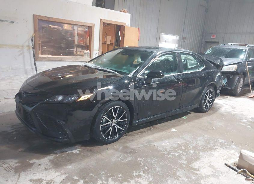 Photo 2 of 2023 Toyota Camry SE (VIN 4T1G11AK9PU816432)