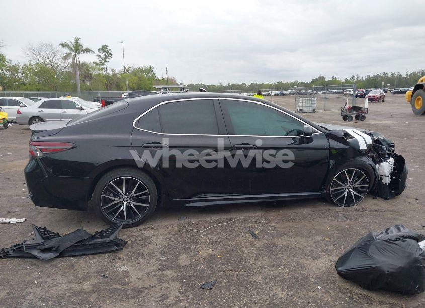 Photo 13 of 2024 Toyota Camry SE (VIN 4T1G11AK9RU236794)