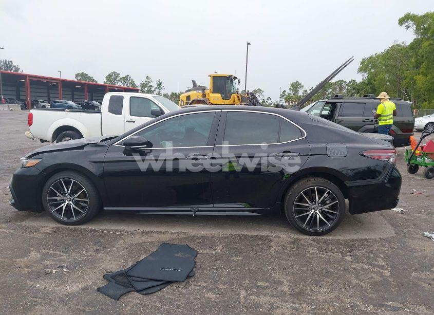 Photo 14 of 2024 Toyota Camry SE (VIN 4T1G11AK9RU236794)