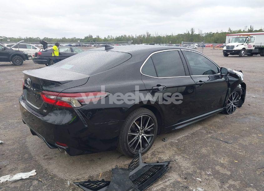 Photo 4 of 2024 Toyota Camry SE (VIN 4T1G11AK9RU236794)