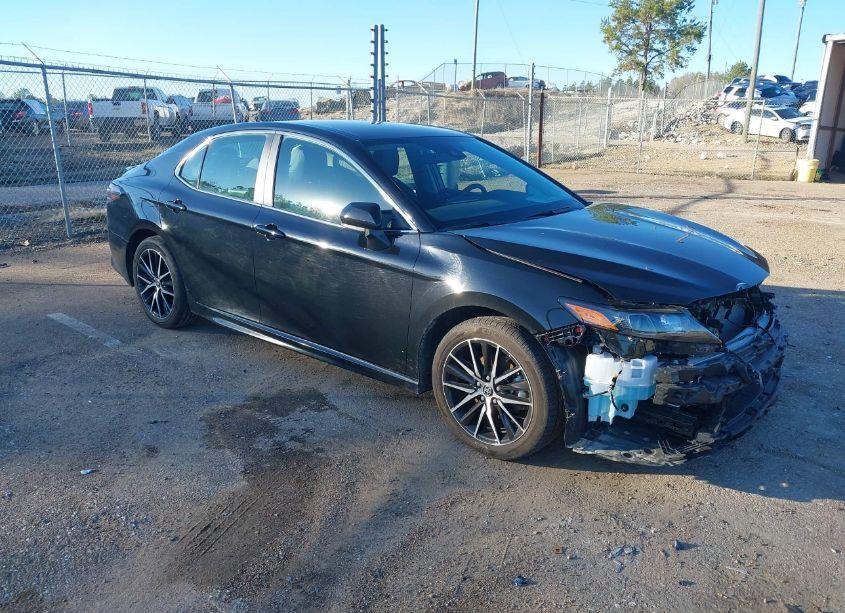 2024 Toyota Camry SE NIGHT SHADE/SE (VIN 4T1G11AK9RU243308) main photo