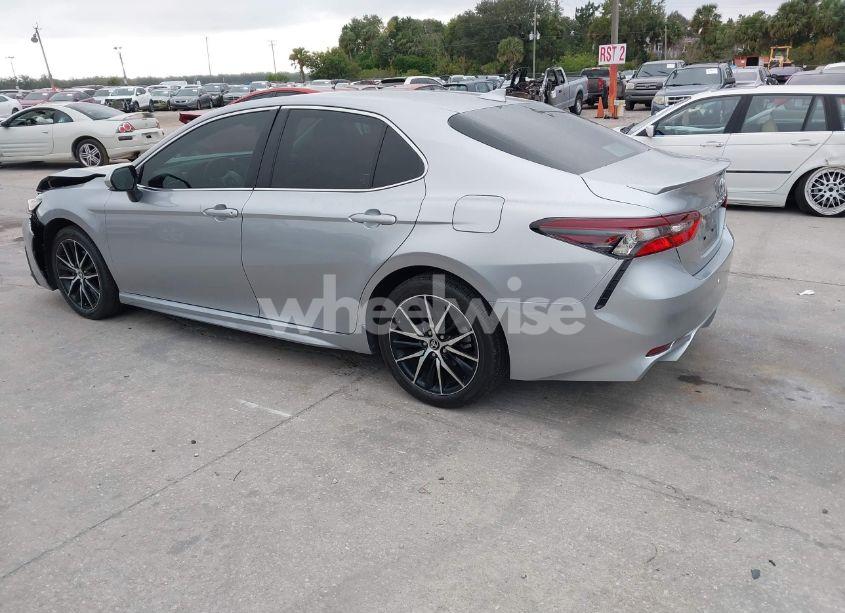 Photo 3 of 2024 Toyota Camry SE (VIN 4T1G11AK9RU883910)