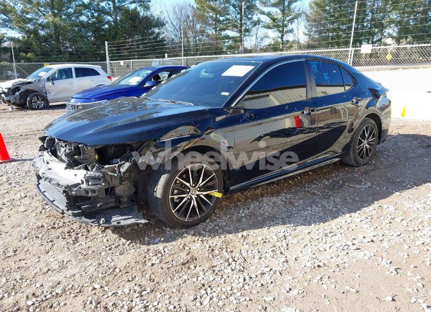 Photo 2 of 2024 Toyota Camry SE (VIN 4T1G11AK9RU887536)