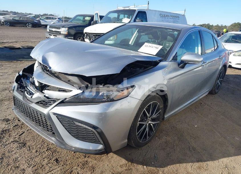 Photo 2 of 2024 Toyota Camry SE (VIN 4T1G11AK9RU891120)