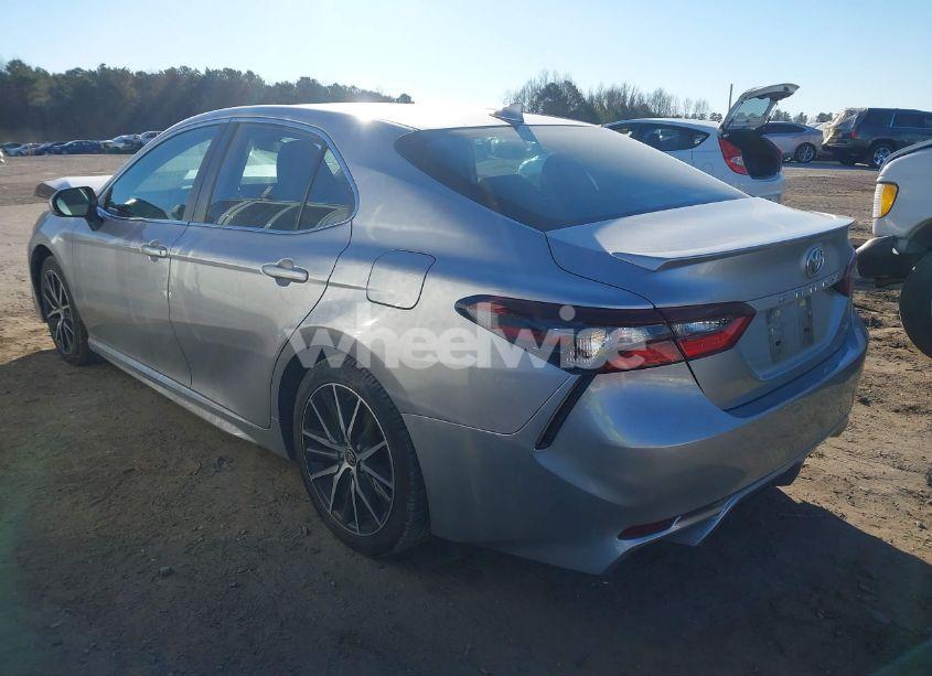 Photo 3 of 2024 Toyota Camry SE (VIN 4T1G11AK9RU891120)