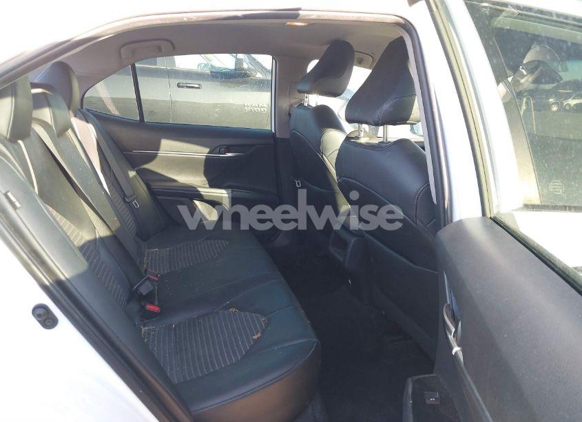 Photo 8 of 2020 Toyota Camry SE NIGHTSHADE EDITION (VIN 4T1G11AKXLU303586)