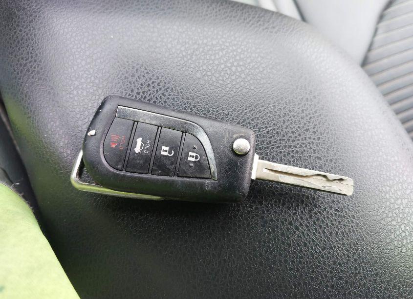 Photo 11 of 2020 Toyota Camry SE (VIN 4T1G11AKXLU306701)