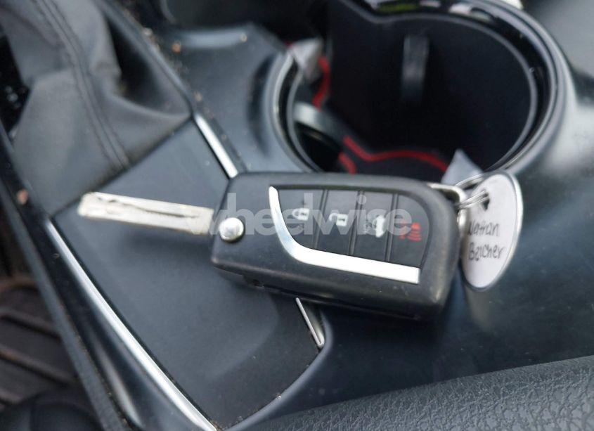 Photo 11 of 2020 Toyota Camry SE (VIN 4T1G11AKXLU355865)