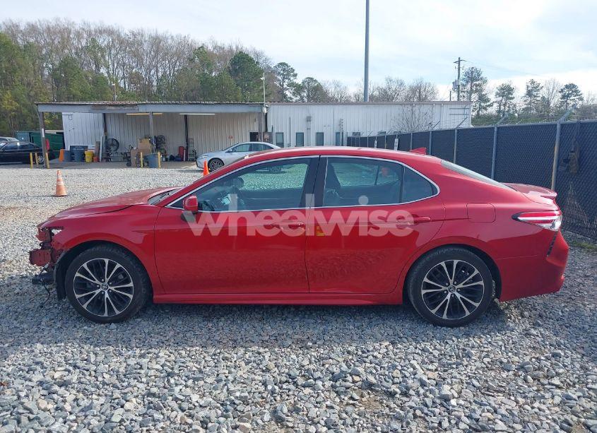 Photo 15 of 2020 Toyota Camry SE (VIN 4T1G11AKXLU355865)