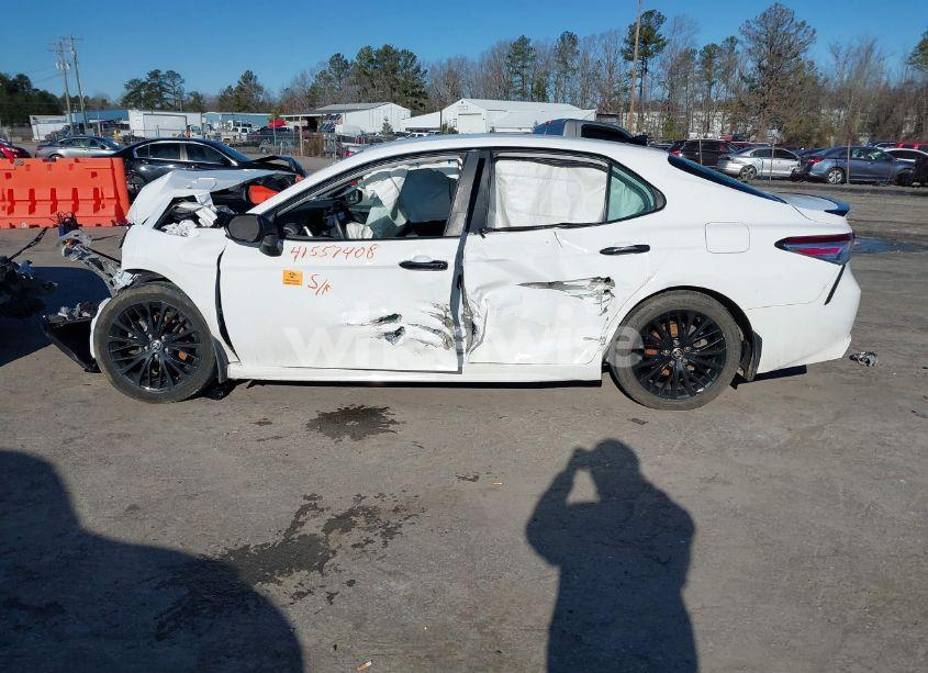 Photo 14 of 2020 Toyota Camry SE NIGHTSHADE EDITION (VIN 4T1G11AKXLU356918)