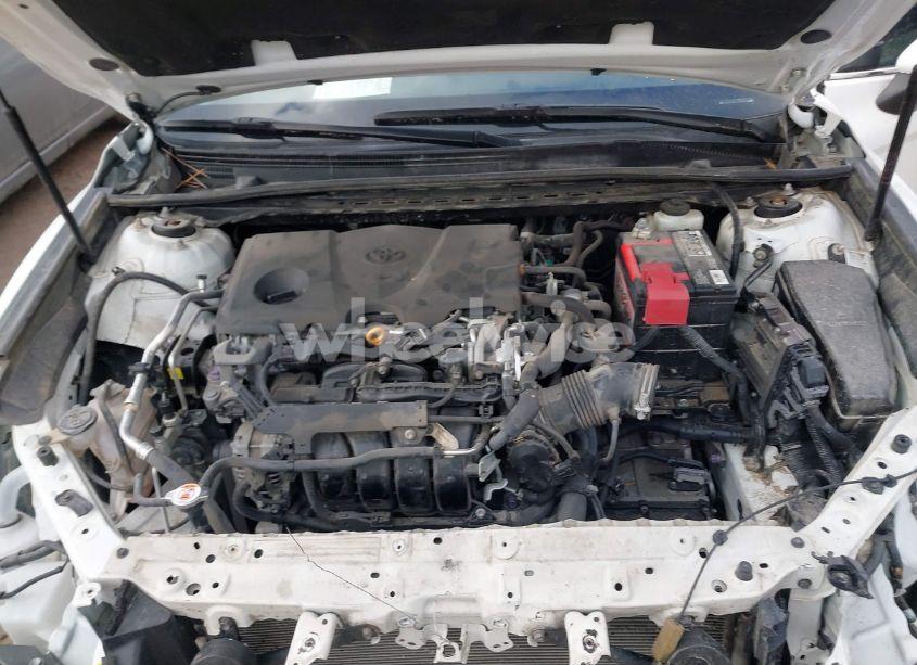 Photo 10 of 2020 Toyota Camry SE (VIN 4T1G11AKXLU362329)