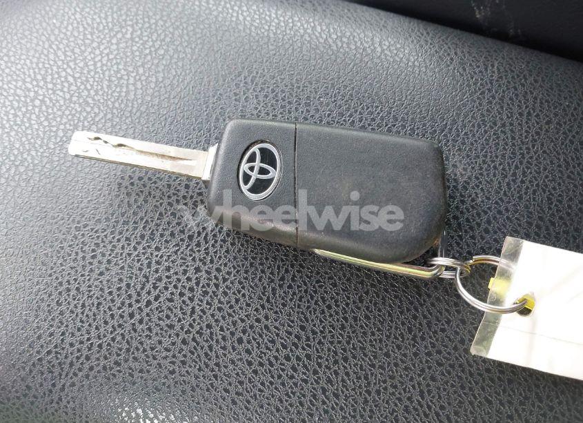 Photo 11 of 2020 Toyota Camry SE (VIN 4T1G11AKXLU362329)